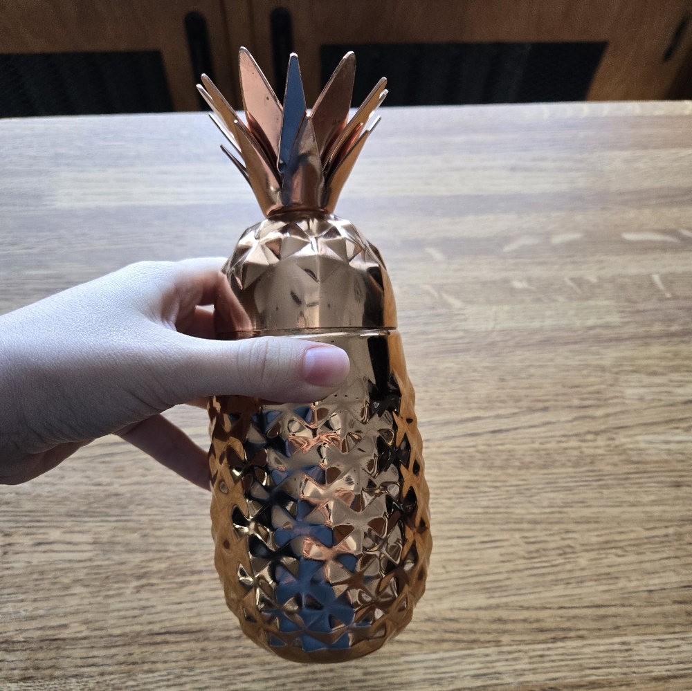Pineapple Cocktail Shaker